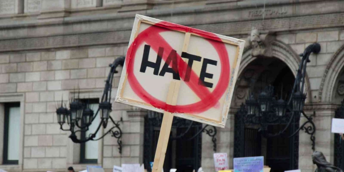 Quell' errore ideologico di chi divide Israele e gli ebrei